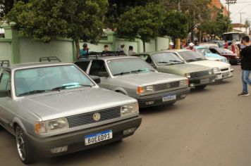 Foto - 6º Encontro de Carros Antigos, 2º Feira Artesanal e Gastronômica e Apresentação de Capoeira 