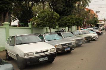 Foto - 6º Encontro de Carros Antigos, 2º Feira Artesanal e Gastronômica e Apresentação de Capoeira 