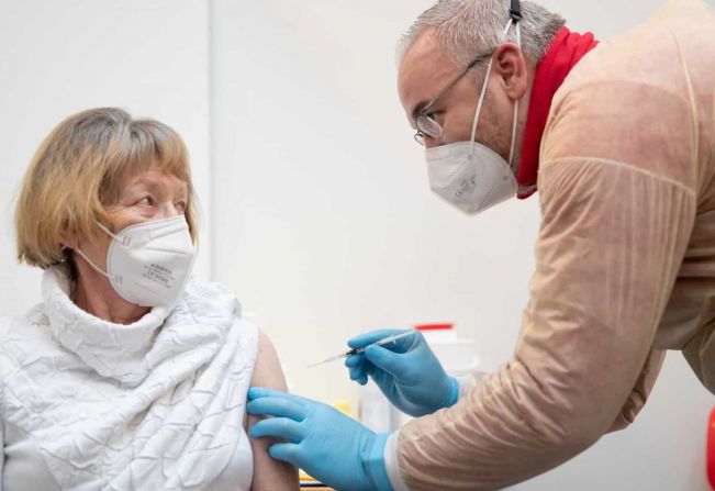 Começa no dia 03 de março, quarta feira, a vacinação dos idosos de 77, 78 e 79 anos de idade