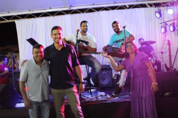 Foto - 6º Encontro de Carros Antigos, 2º Feira Artesanal e Gastronômica e Apresentação de Capoeira 
